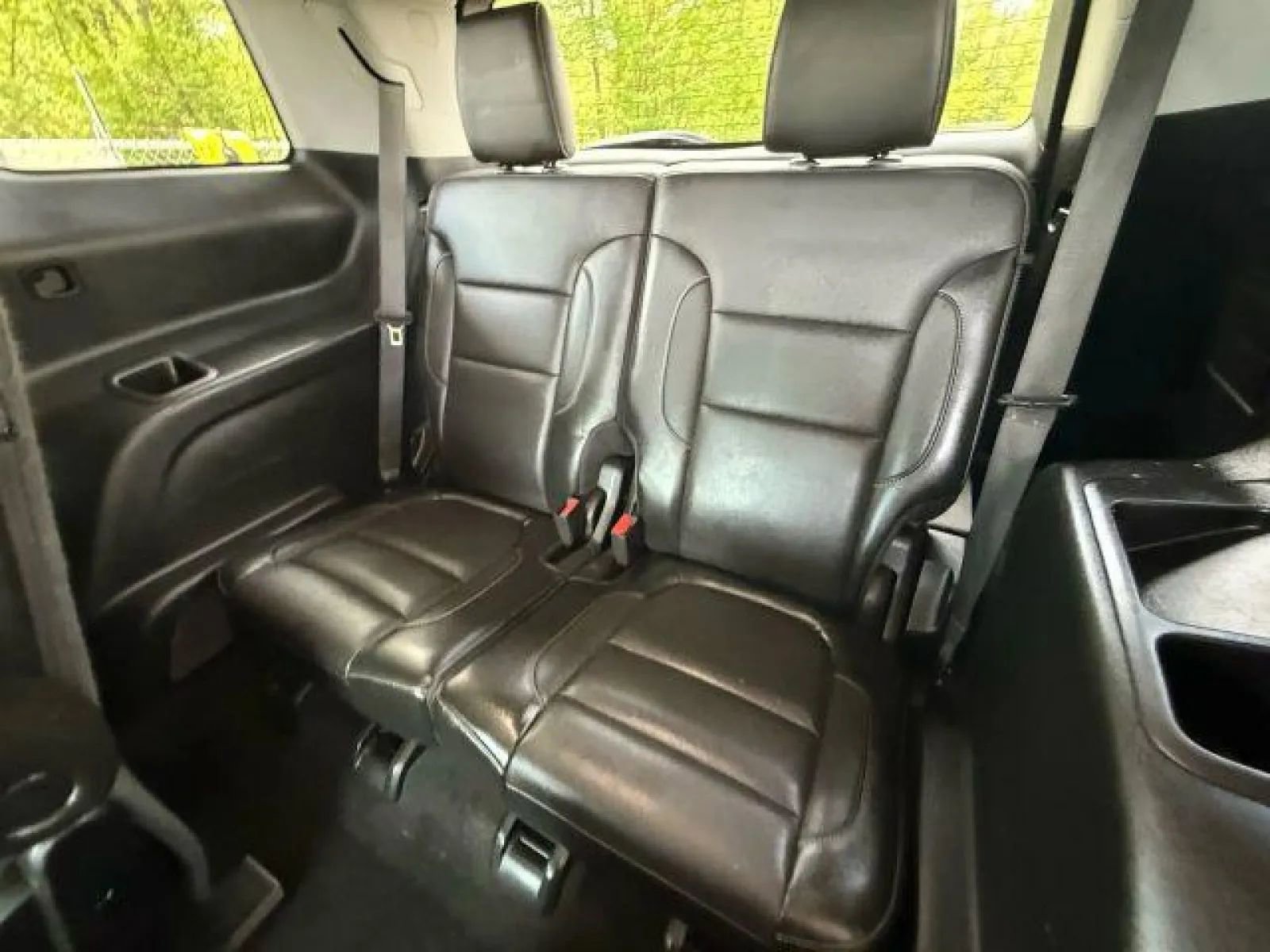 Used 2019 GMC Acadia SLT w/ LPO, Floor Liner Package image 18