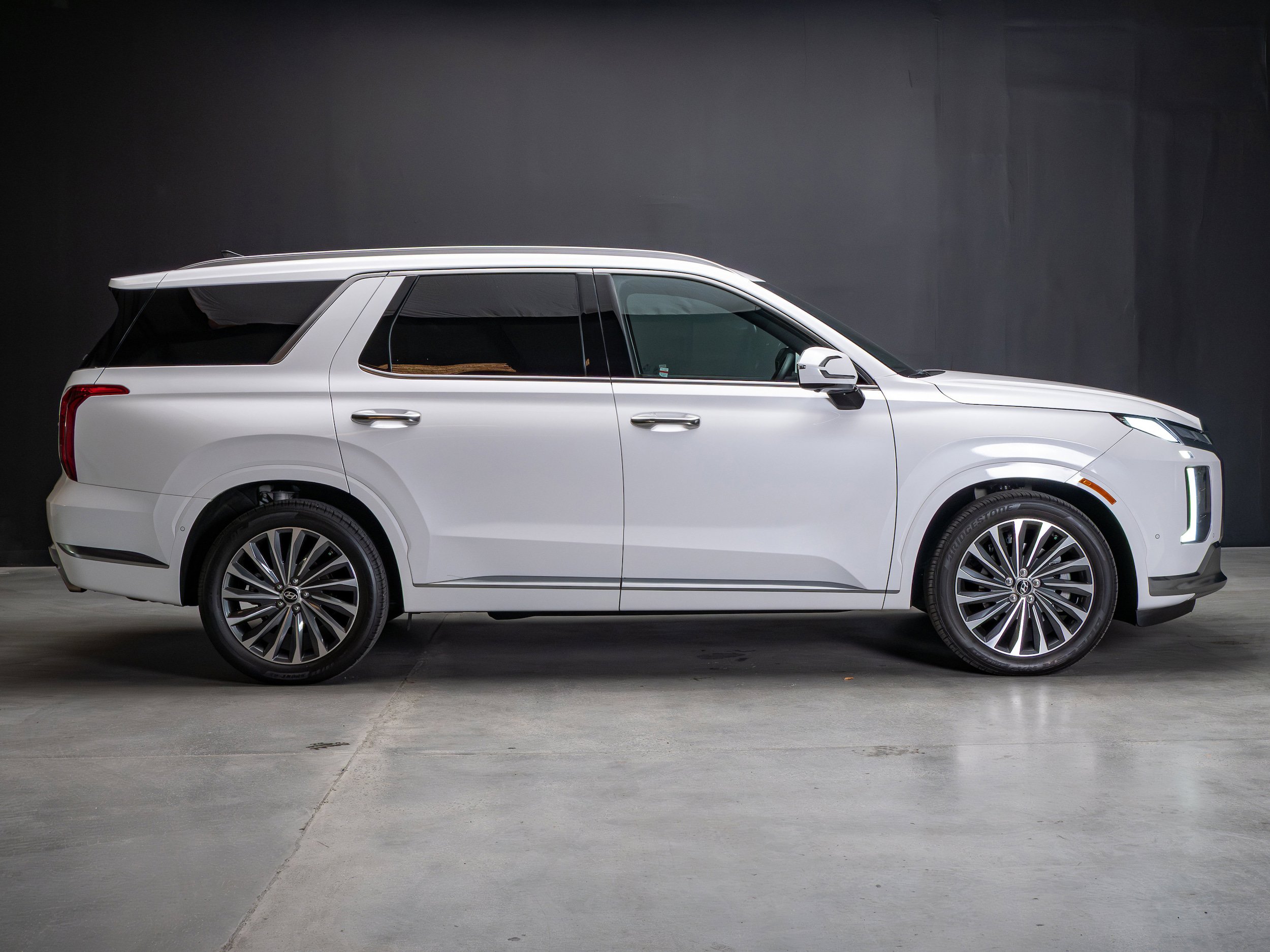 Used 2024 Hyundai Palisade Calligraphy AWD/4WD image 8