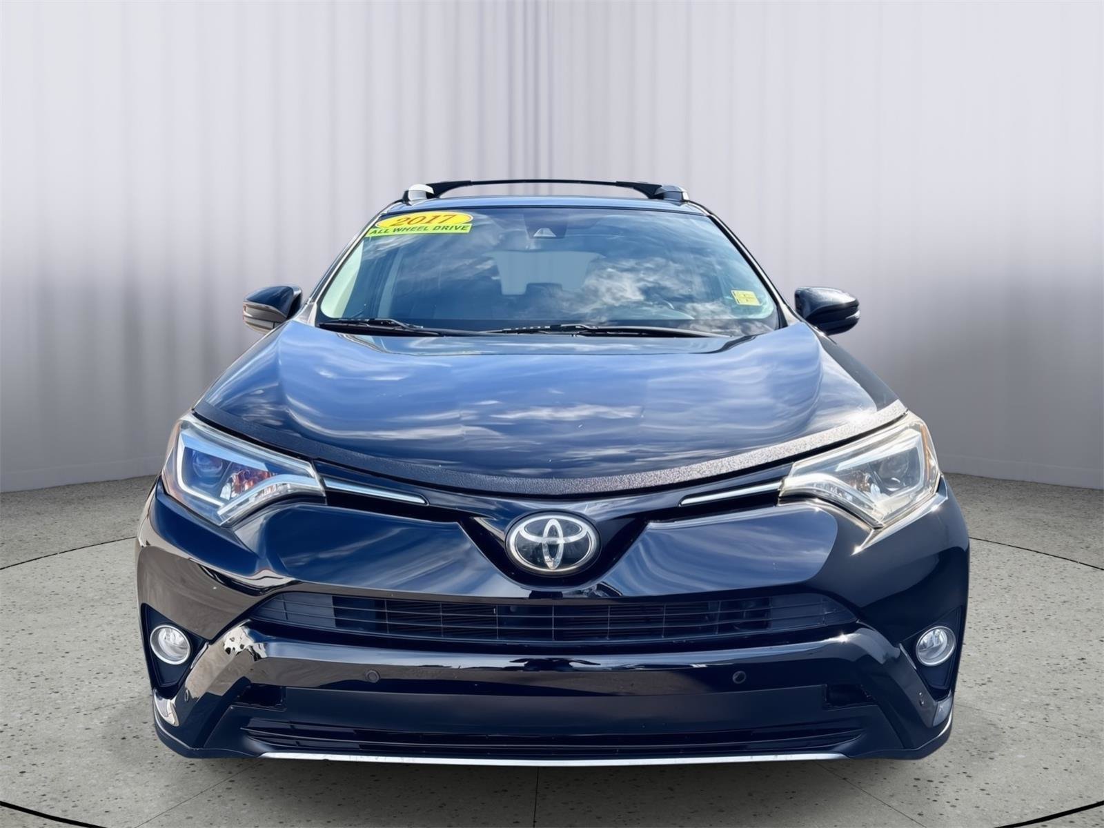 Used 2017 Toyota RAV4 Limited AWD/4WD image 18