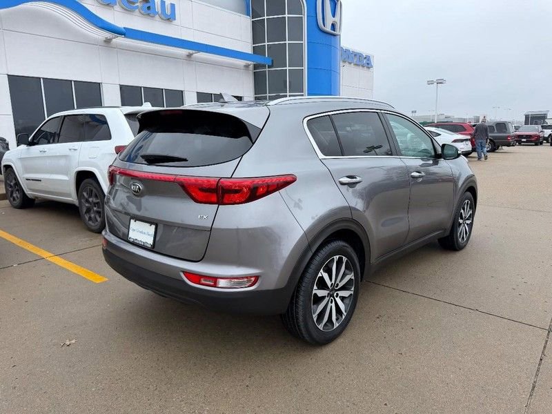 Used 2019 Kia Sportage EX image 2