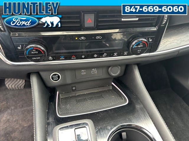 Used 2023 Nissan Rogue Platinum w/ Platinum Premium Package image 23