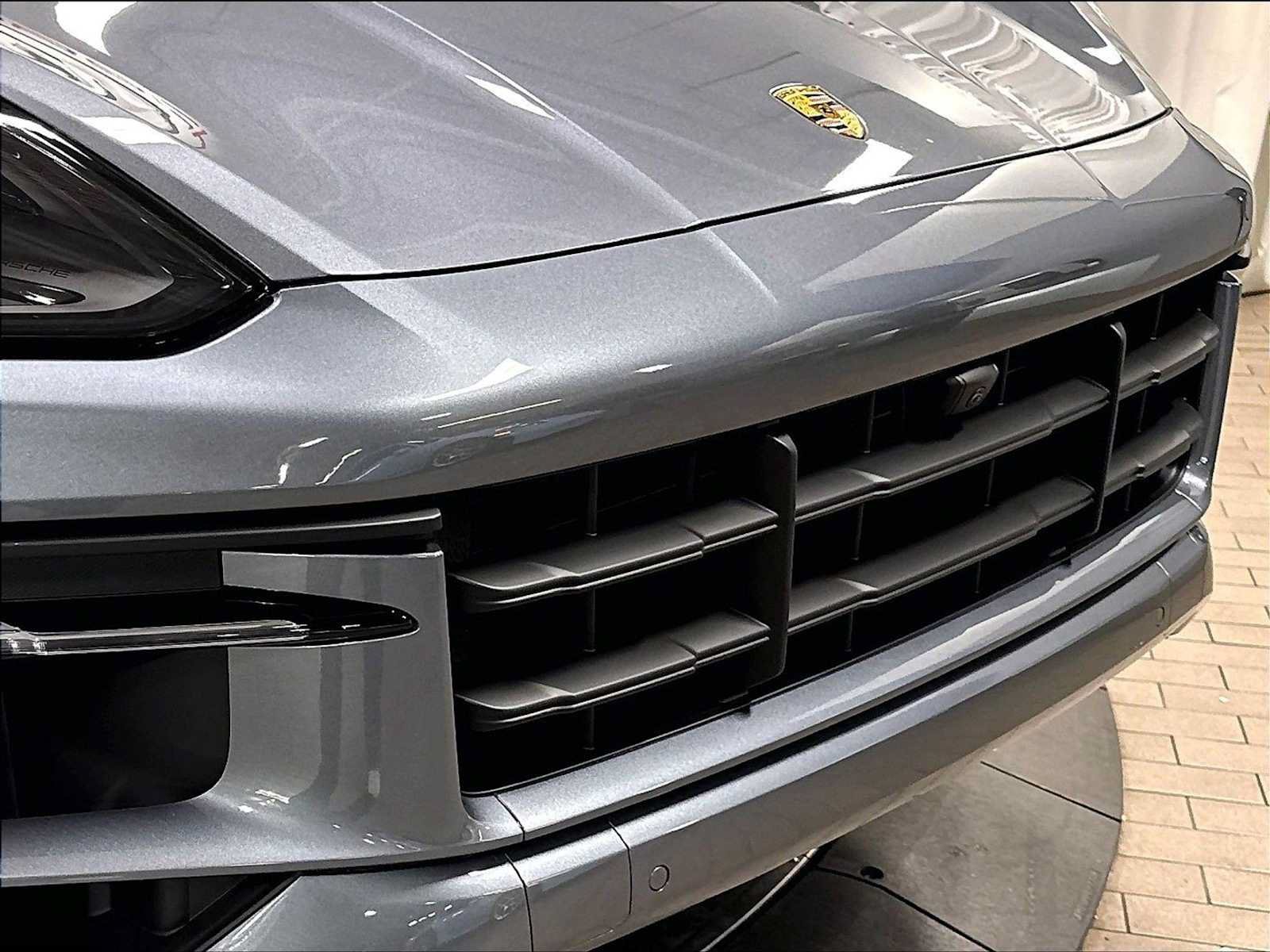 New 2026 Porsche Cayenne S AWD/4WD image 32