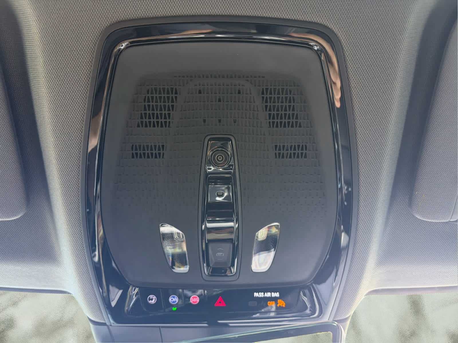 Used 2025 Cadillac Optiq Luxury 1 w/ LPO, Floor Liner Package AWD/4WD image 21