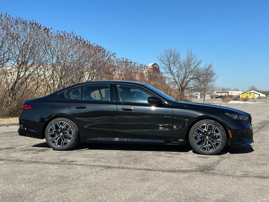 New 2026 BMW 530i xDrive w/ M Sport Package image 8