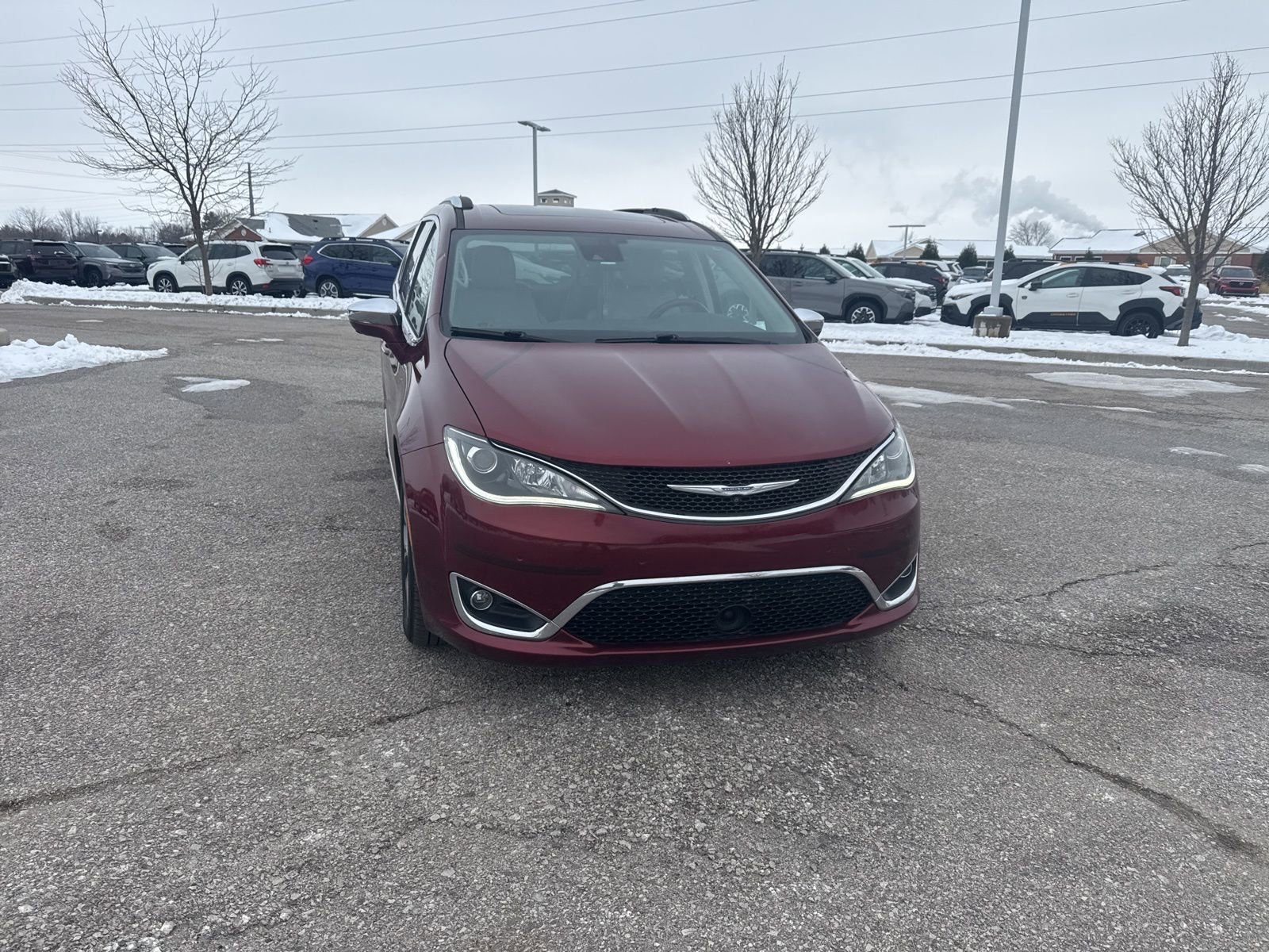 Used 2017 Chrysler Pacifica Limited image 5
