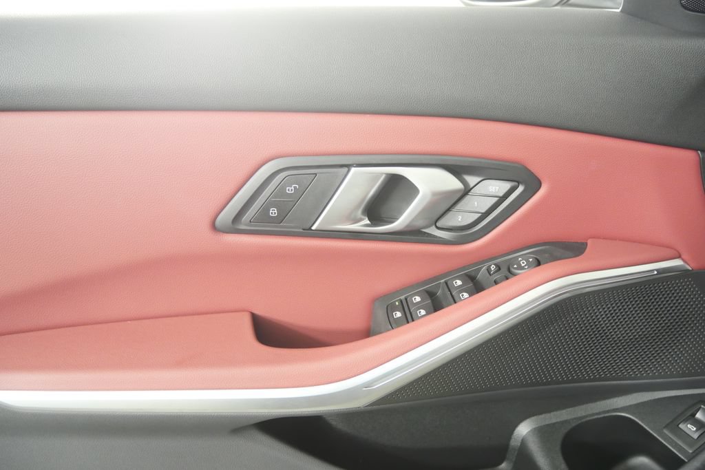 Certified 2026 BMW 330i Sedan RWD image 8
