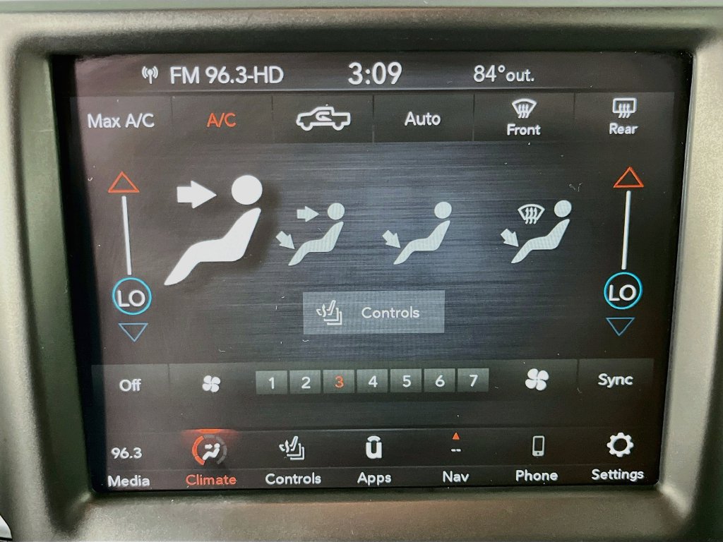 Used 2022 RAM 1500 Warlock w/ Ceramic Grey Warlock Package AWD/4WD image 19