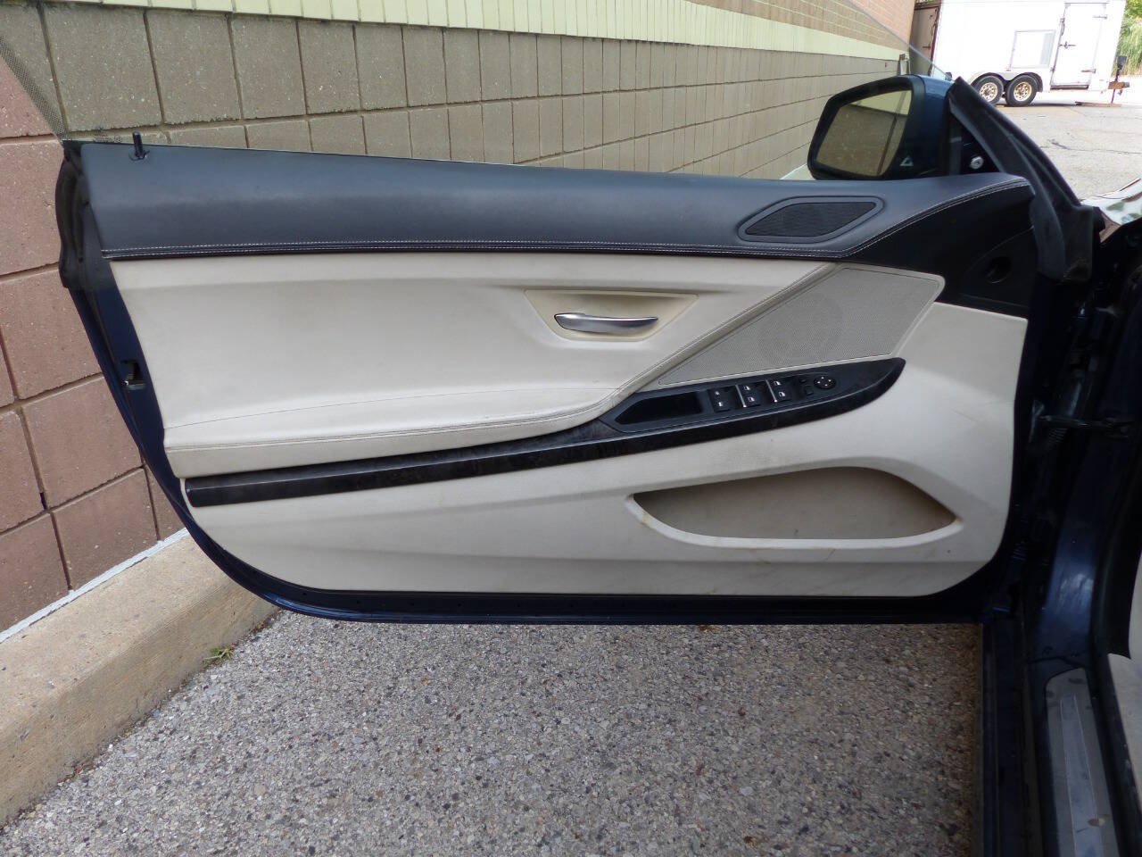 Used 2012 BMW 650i Convertible RWD image 32