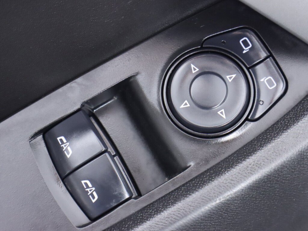 Used 2016 Chevrolet Camaro LT w/ Technology Package image 26