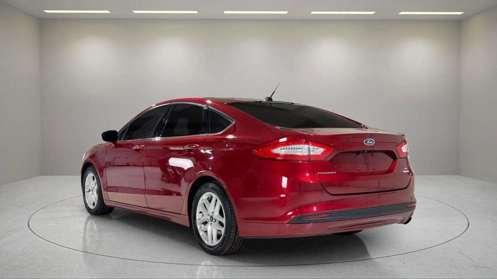 Used 2016 Ford Fusion SE image 13