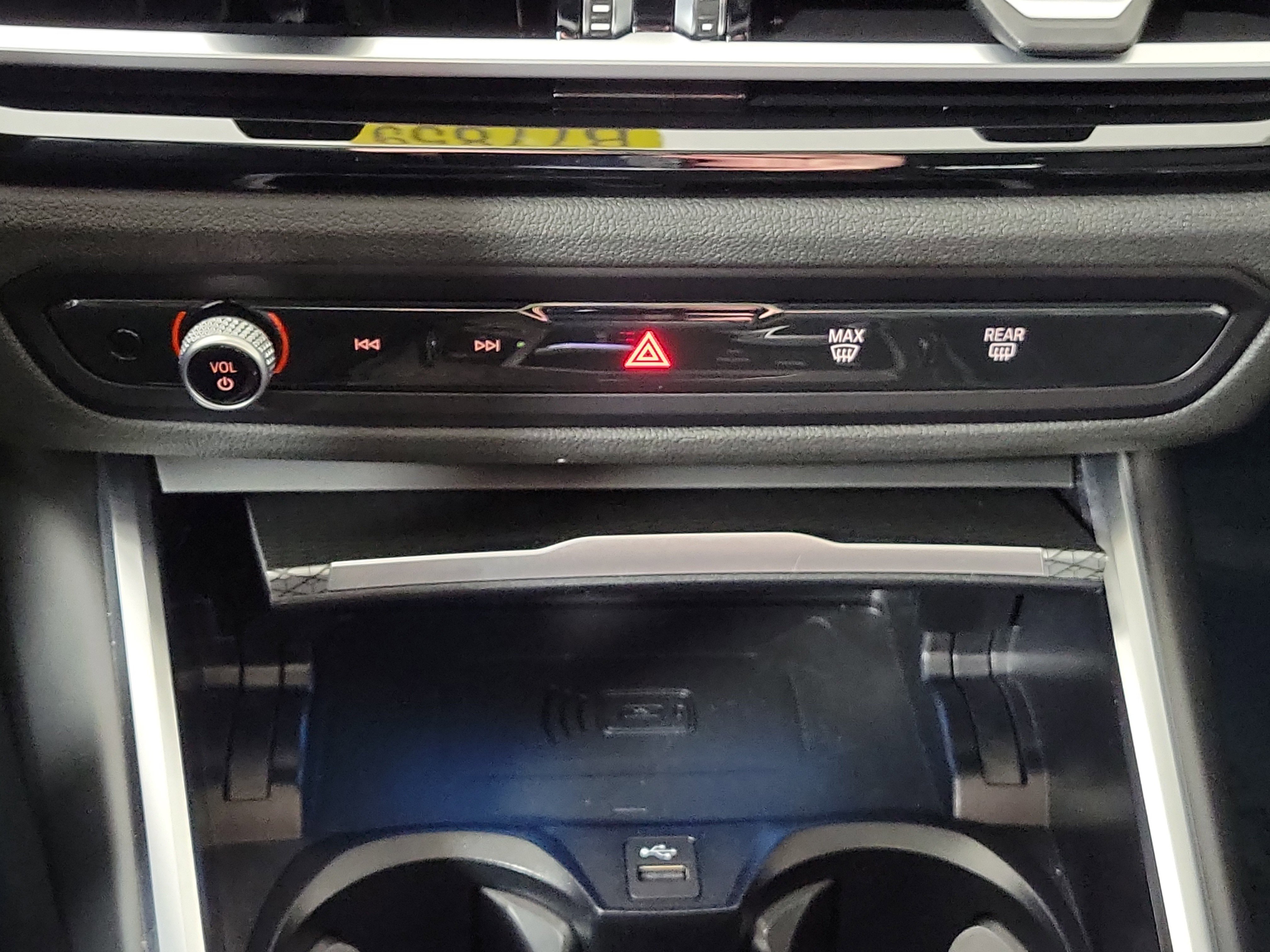 Used 2023 BMW 330e xDrive w/ M Sport Package image 21