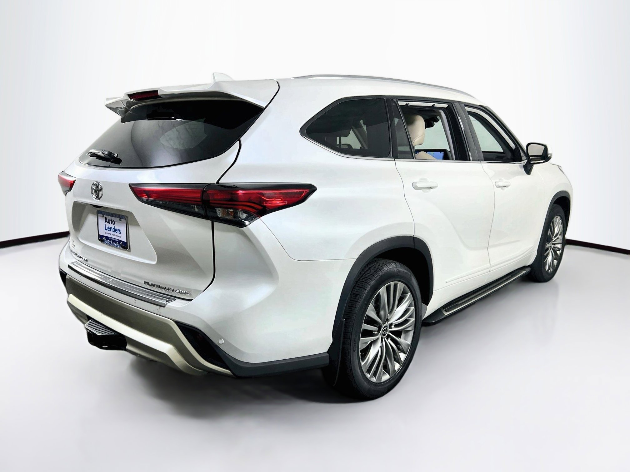 Used 2021 Toyota Highlander Platinum image 5