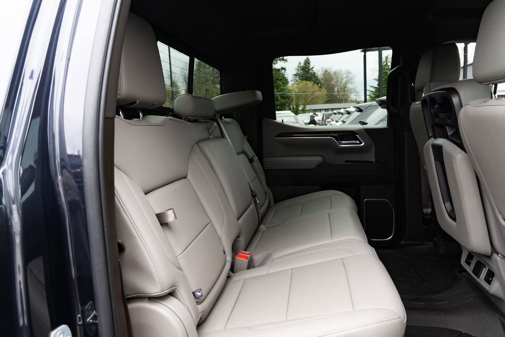 Used 2023 Chevrolet Silverado 1500 LT w/ Leather Package image 23