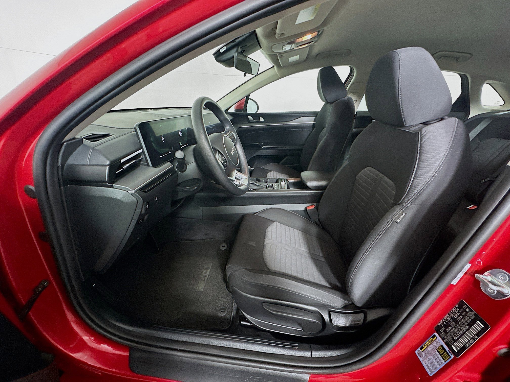Used 2025 Kia K5 LXS image 13