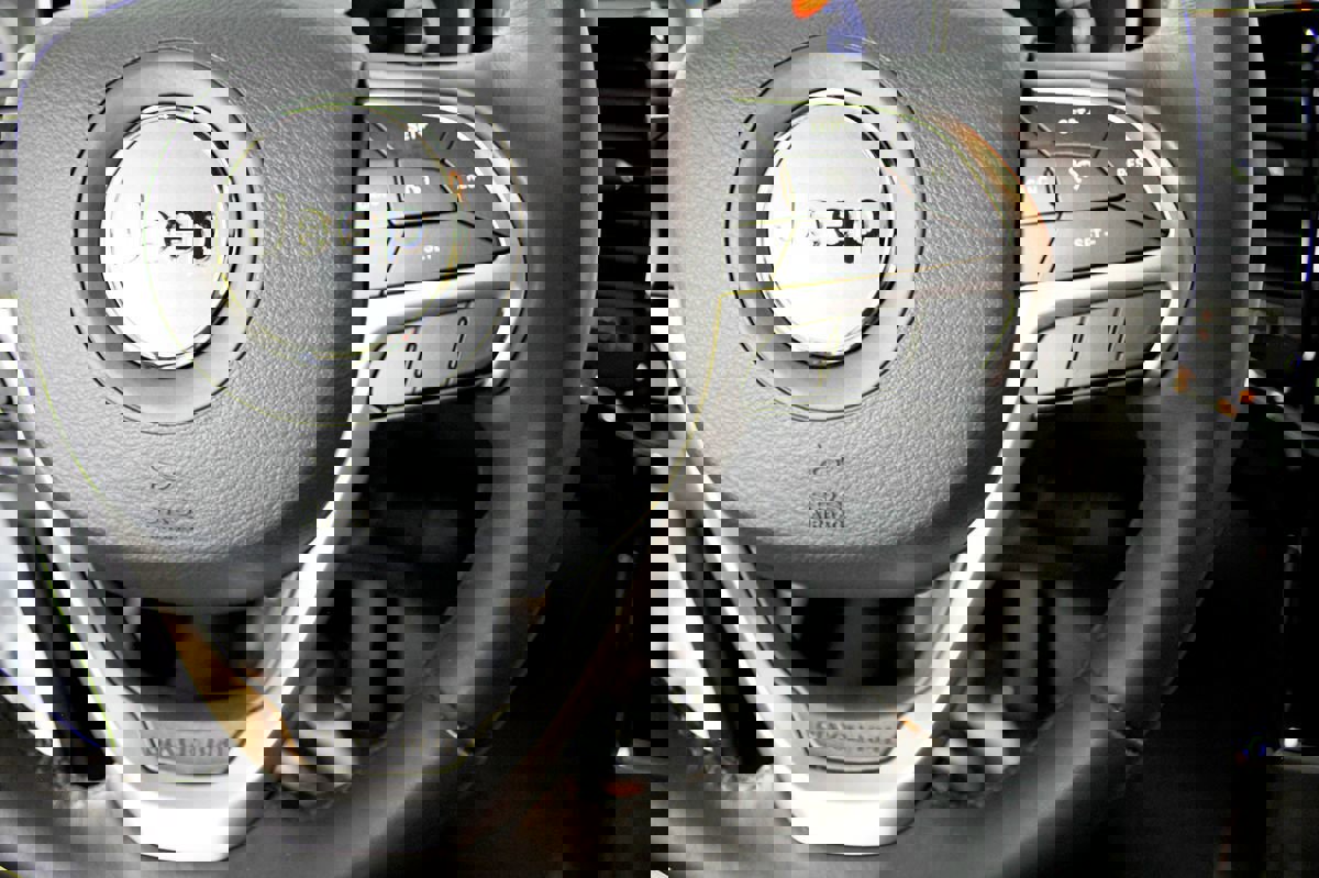 Used 2020 Jeep Grand Cherokee Altitude image 26