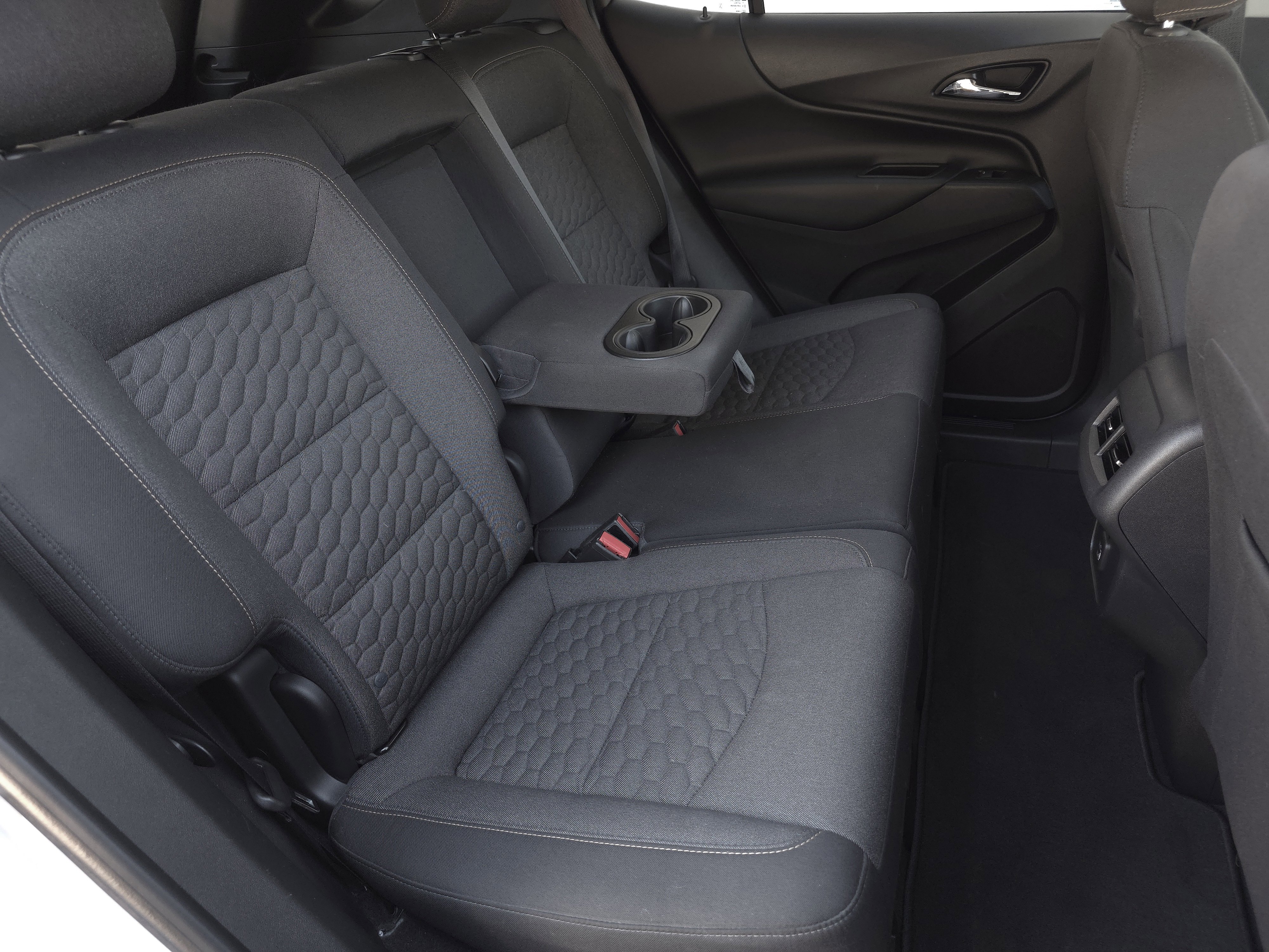 Used 2020 Chevrolet Equinox LT image 31