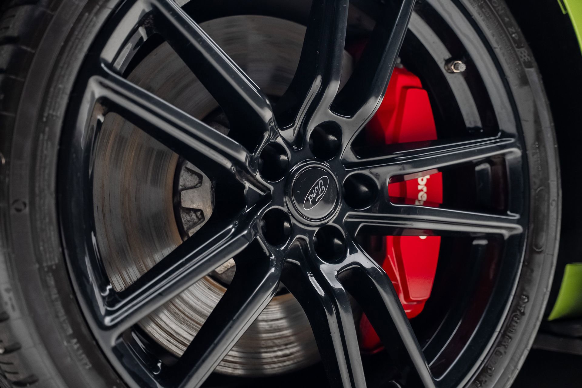 Used 2020 Ford Mustang Shelby GT500 w/ Technology Package image 25