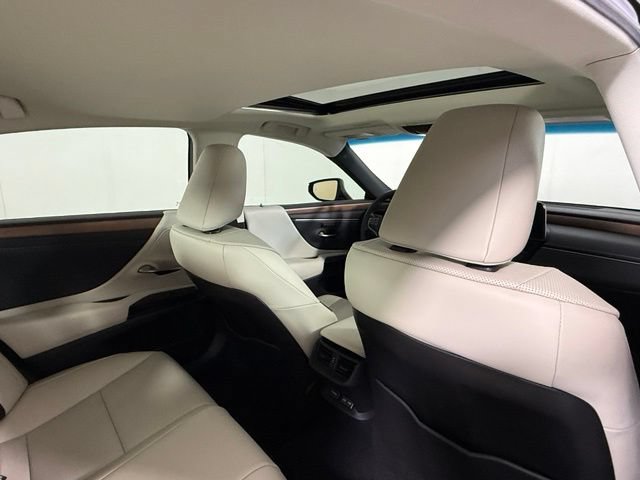 Used 2025 Lexus ES 350 w/ Premium Package FWD image 30