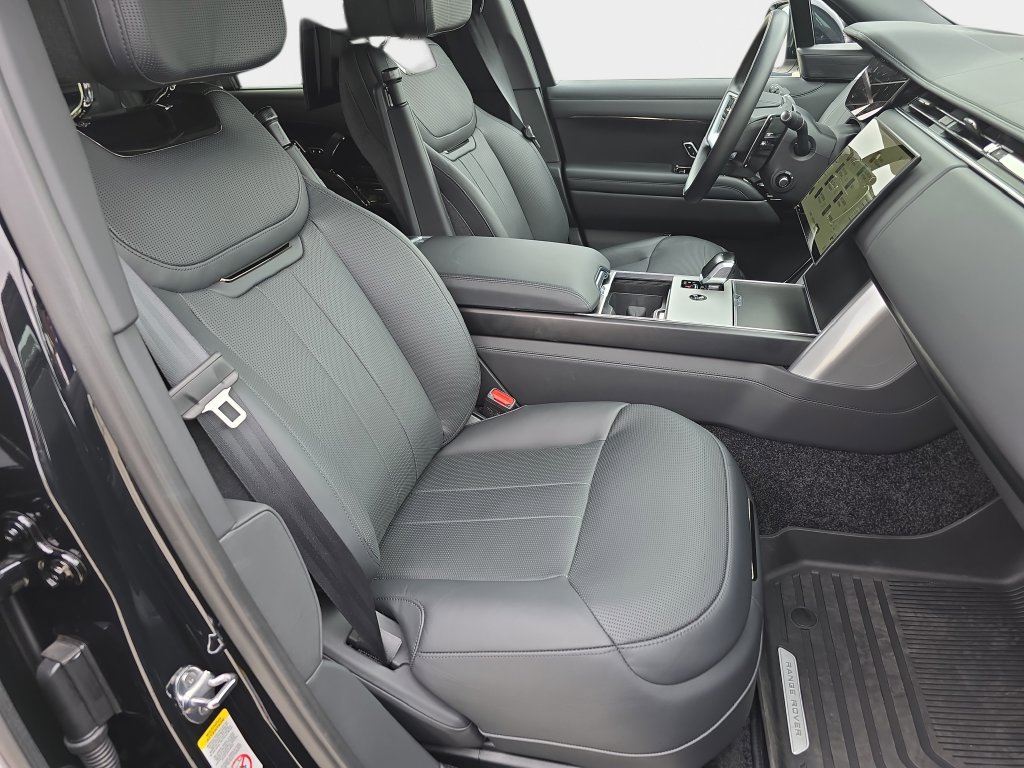 New 2025 Land Rover Range Rover SV AWD/4WD image 10
