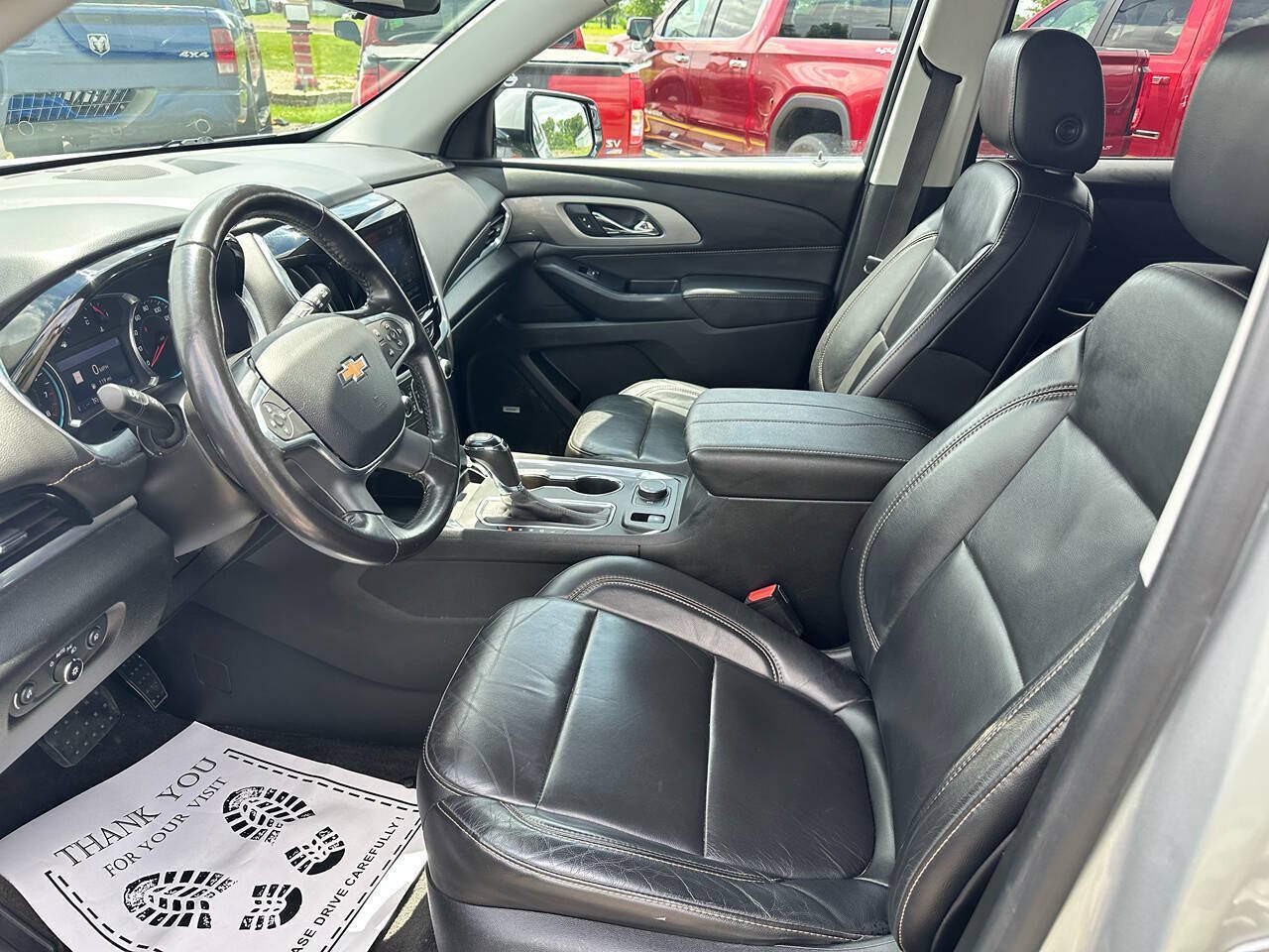 Used 2020 Chevrolet Traverse LT w/ LT Premium Package FWD image 10
