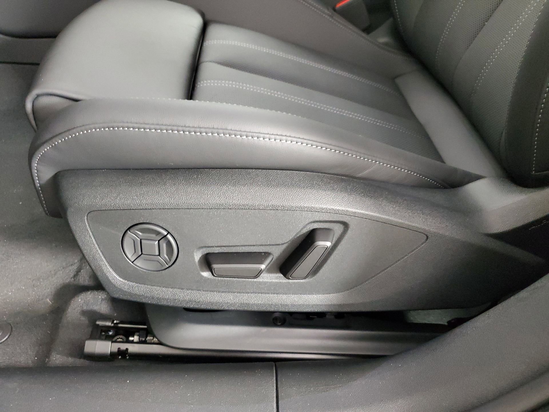 New 2026 Audi A6 Prestige image 27