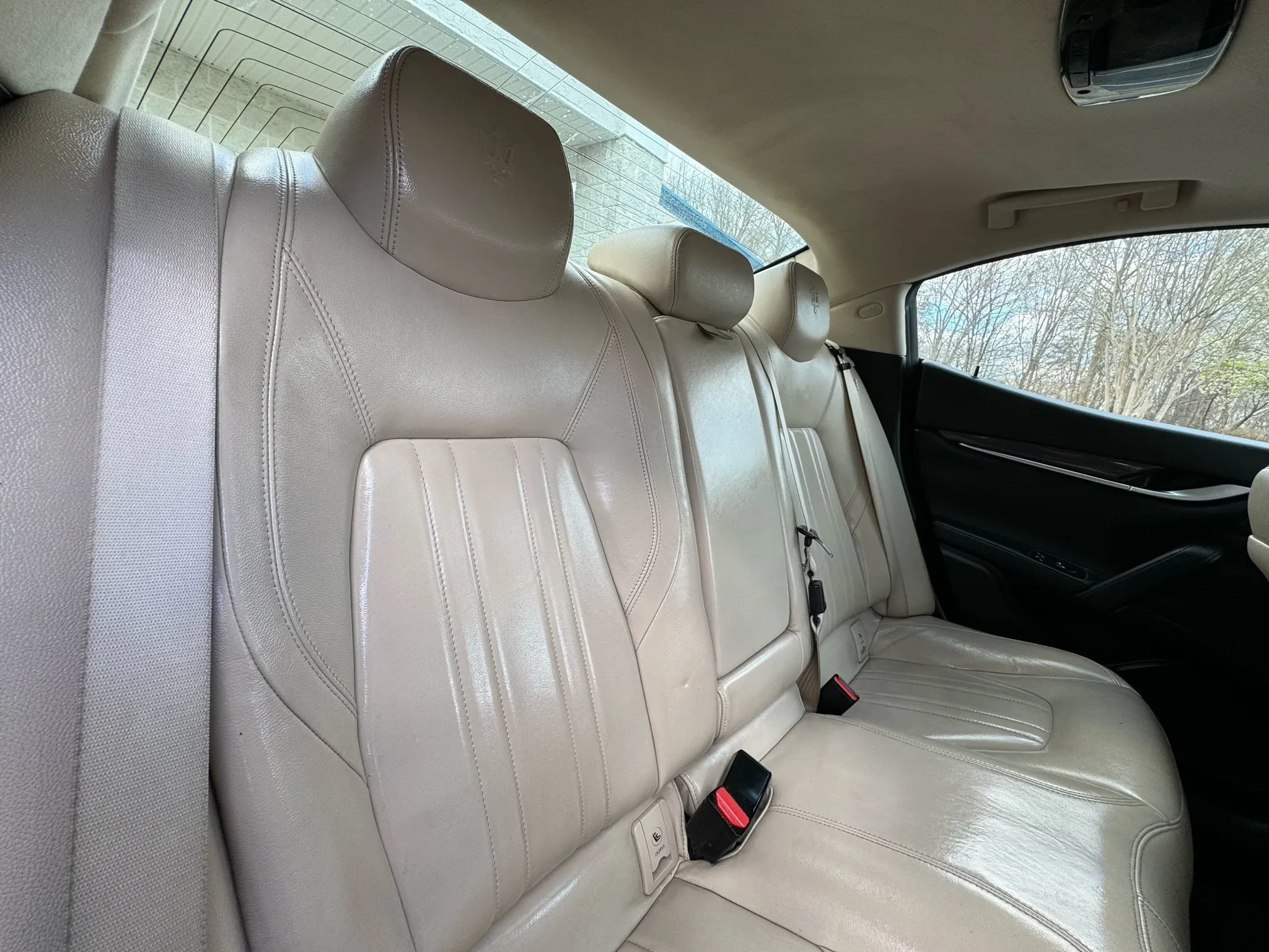 Used 2015 Maserati Ghibli RWD image 22