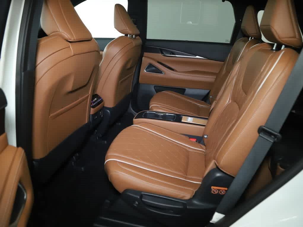Used 2023 INFINITI QX60 Autograph w/ Cargo Package AWD/4WD image 16