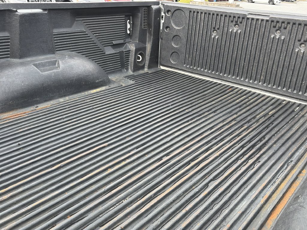 Used 2022 RAM 2500 Tradesman w/ Chrome Appearance Group RWD image 27