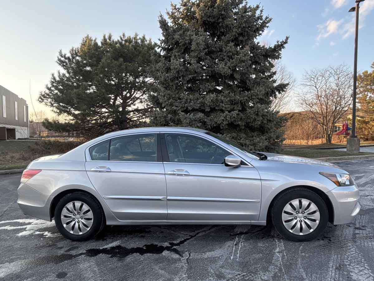 Used 2012 Honda Accord LX image 8