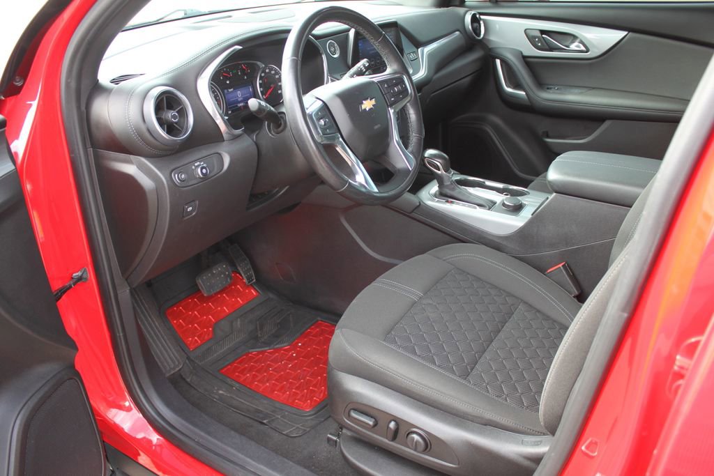 Used 2019 Chevrolet Blazer LT image 12
