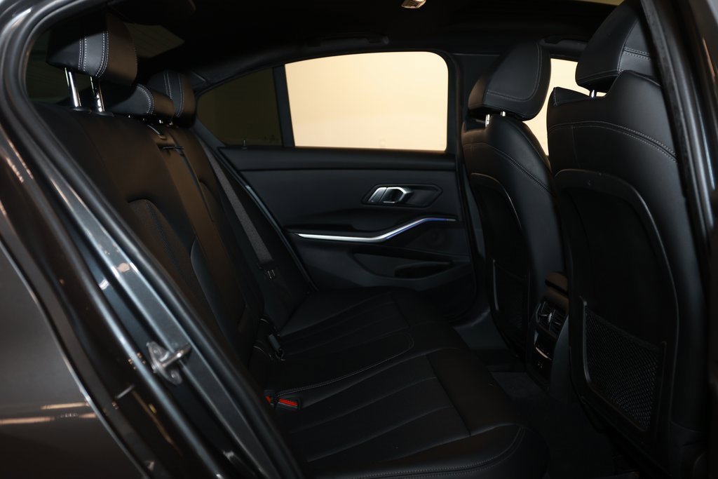 Used 2022 BMW M340i xDrive w/ Driving Assistance Package image 15