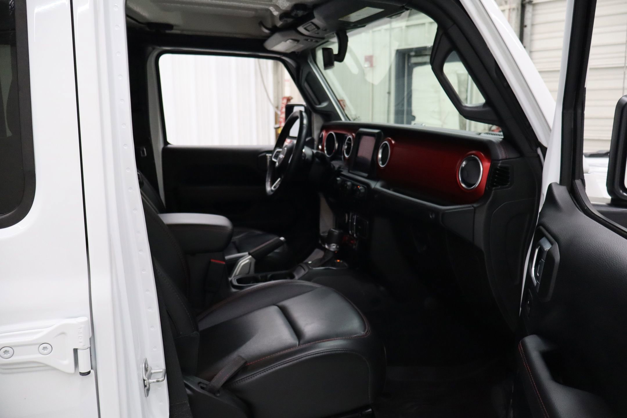 Used 2022 Jeep Gladiator Rubicon w/ Trailer Tow Package AWD/4WD image 29