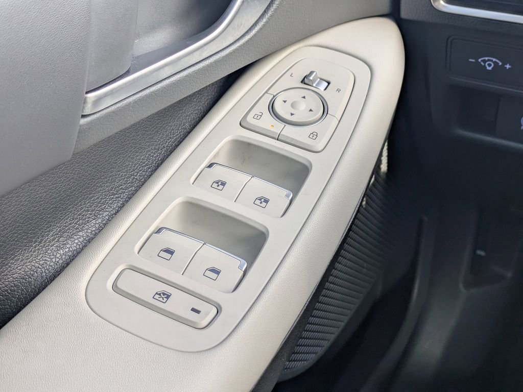 Used 2025 Hyundai Sonata SEL image 22