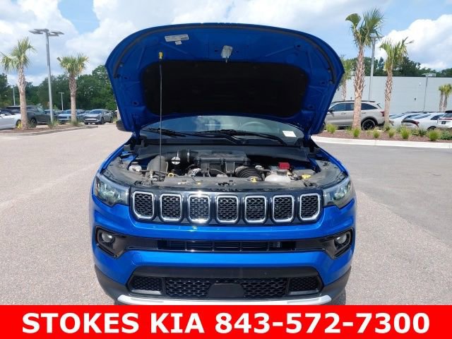 Used 2024 Jeep Compass Limited AWD/4WD image 9