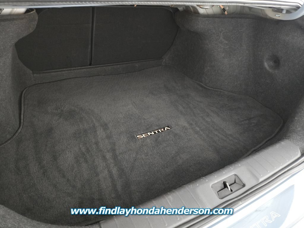 Used 2024 Nissan Sentra SV FWD image 18