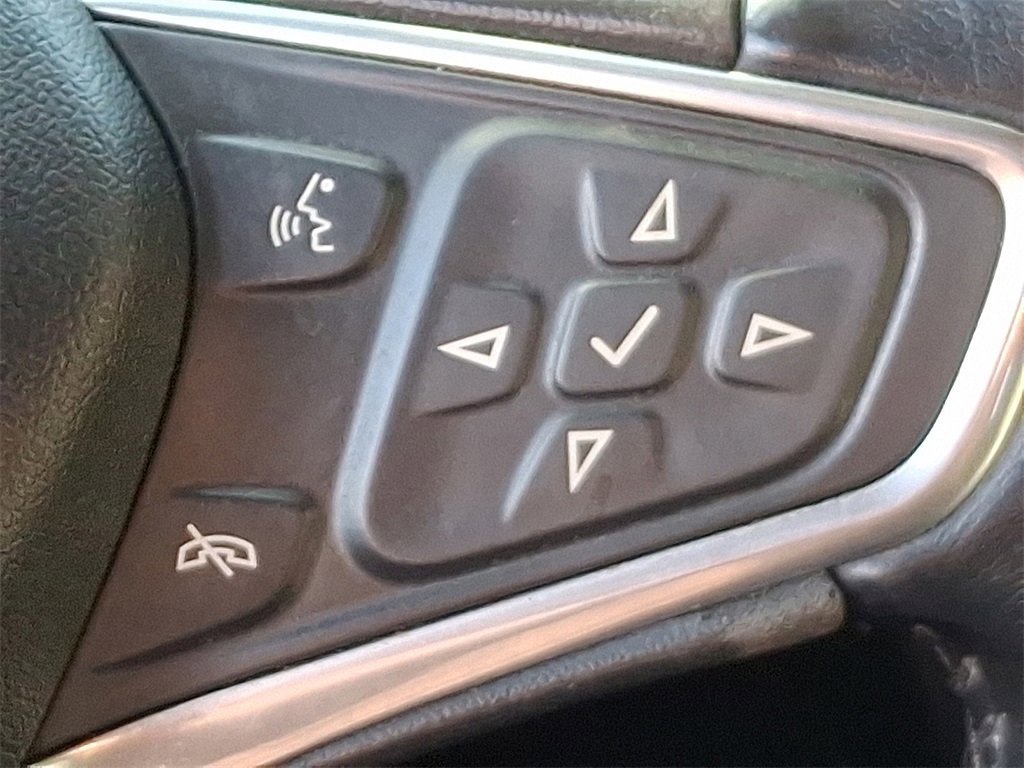 Used 2019 Chevrolet Equinox LT image 22