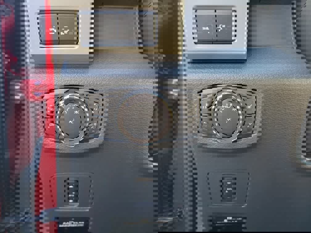 Used 2022 Ford F250 Lariat w/ Chrome Package image 19