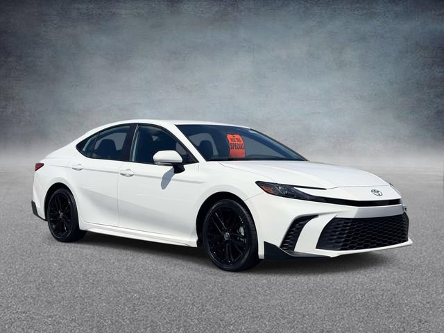 Used 2025 Toyota Camry SE FWD image 1