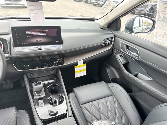 New 2026 Nissan Rogue Platinum image 19