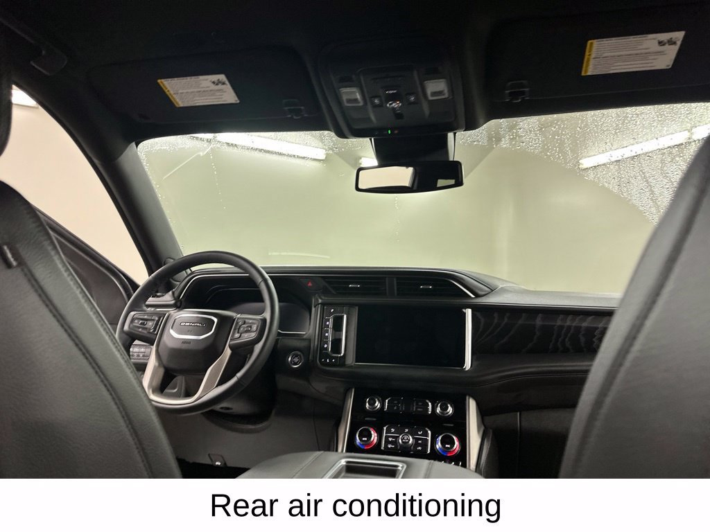 Used 2024 GMC Yukon XL Denali AWD/4WD image 26