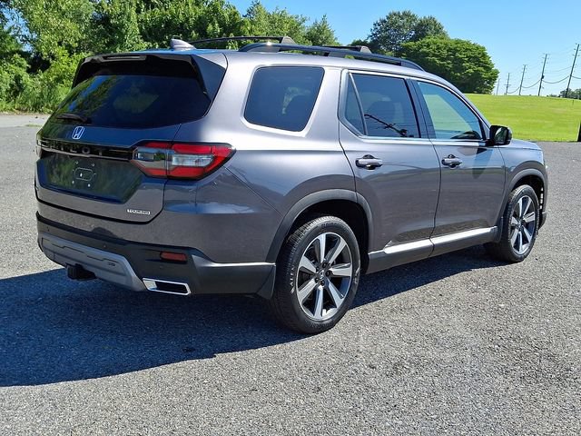 Certified 2023 Honda Pilot Touring image 8