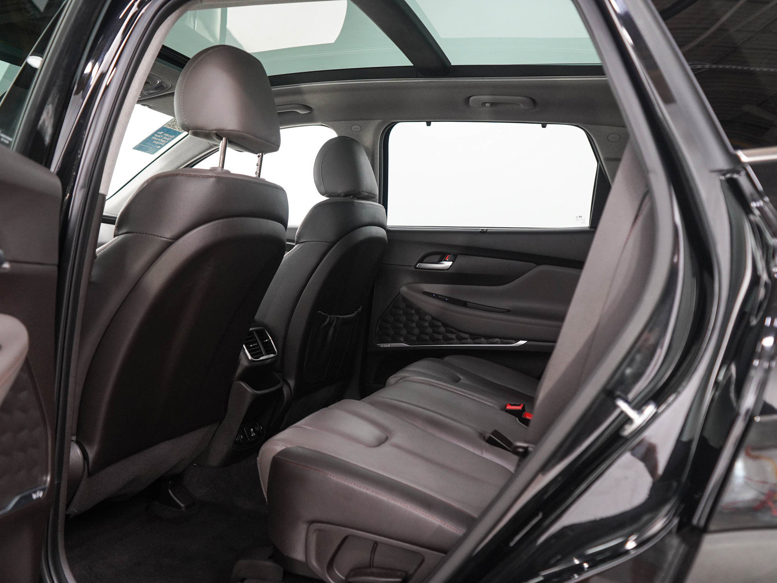 Used 2020 Hyundai Santa Fe Limited w/ Cargo Package AWD/4WD image 18