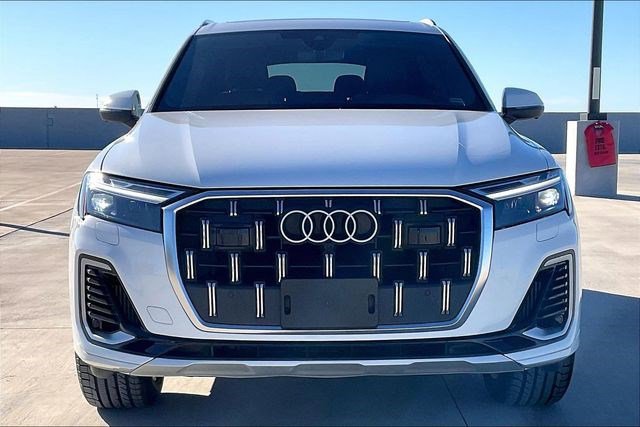 Used 2025 Audi Q7 3.0T Premium Plus image 3