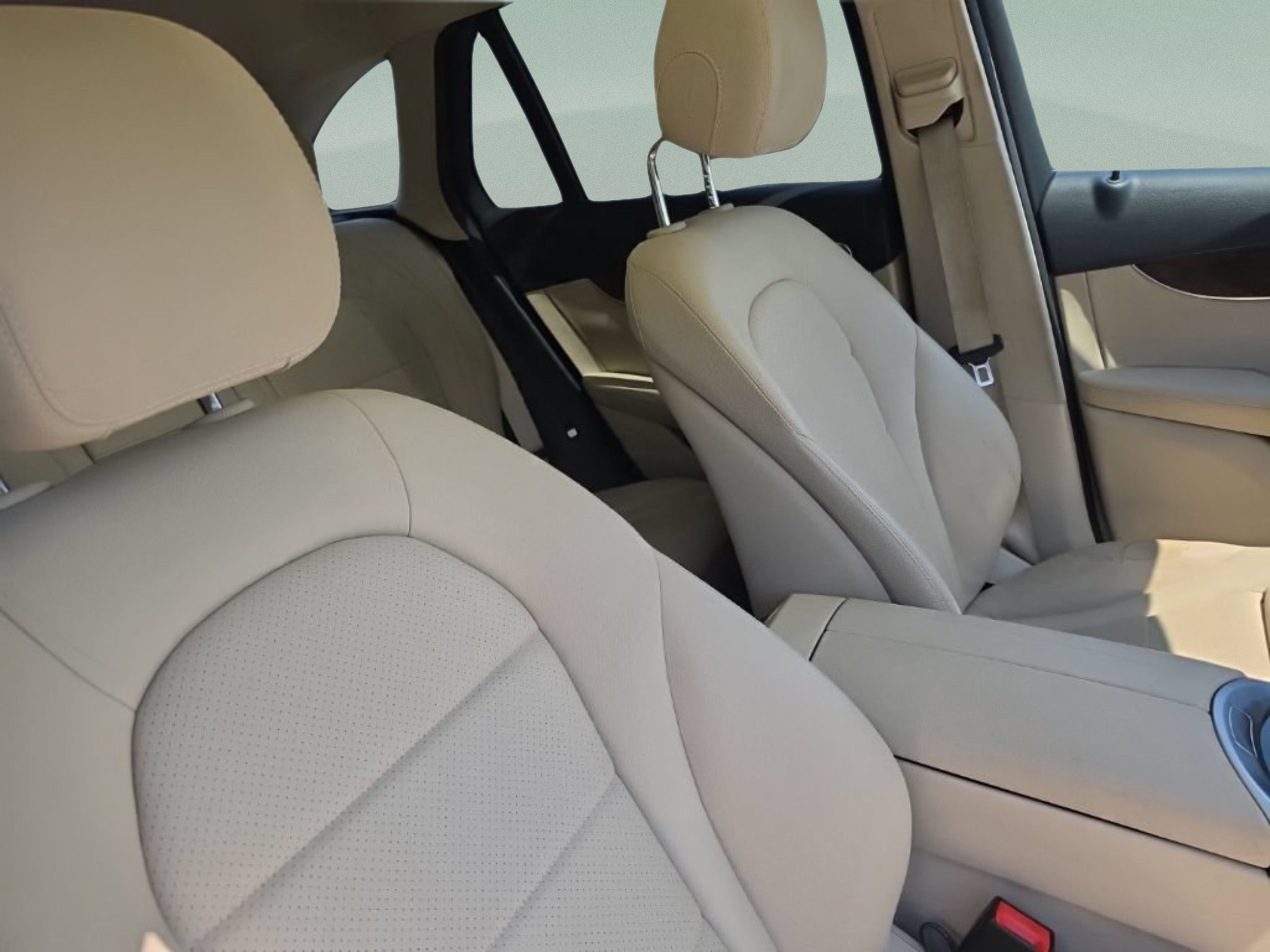 Used 2017 Mercedes-Benz GLC 300 image 28