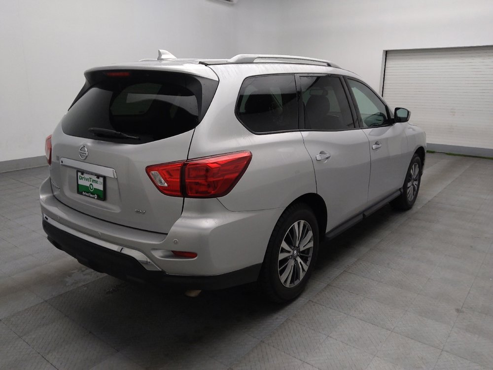 Used 2020 Nissan Pathfinder SV image 9