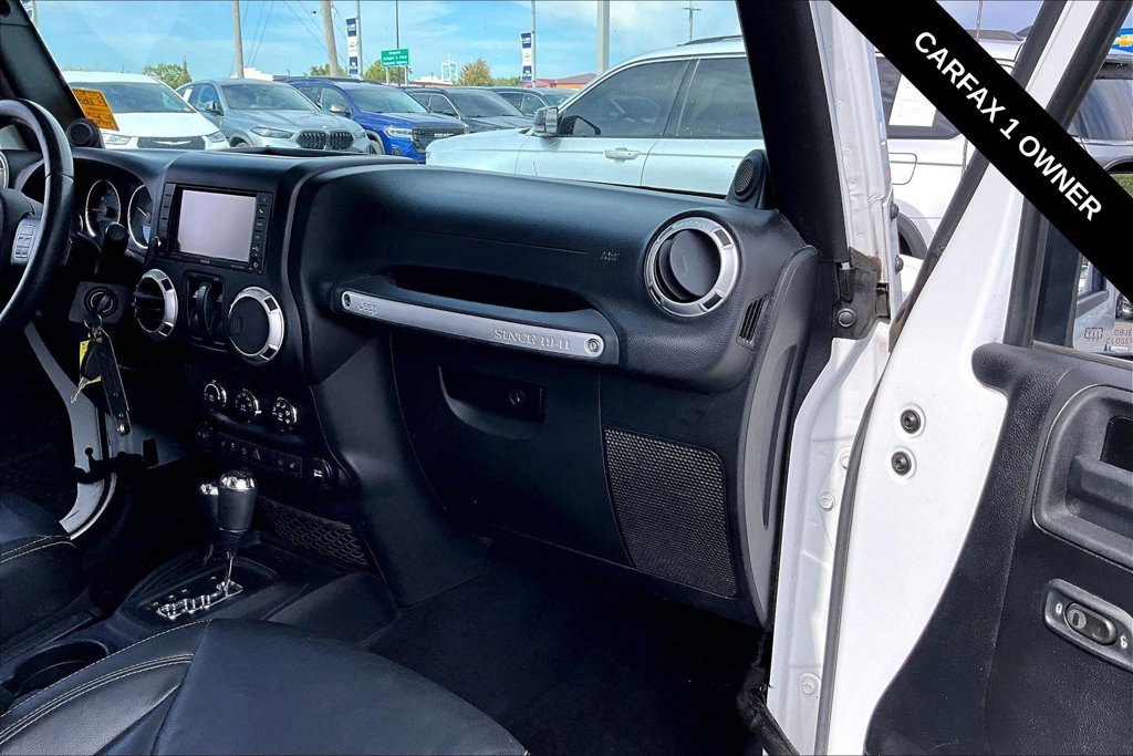 Used 2014 Jeep Wrangler Rubicon w/ Power Convenience Group AWD/4WD image 24