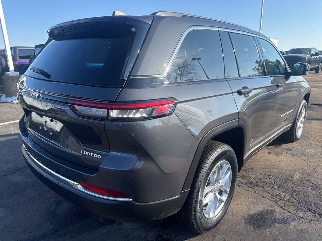 New 2026 Jeep Grand Cherokee Laredo X AWD/4WD image 3