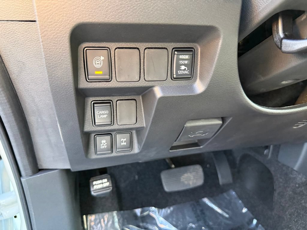 New 2026 Nissan Frontier PRO-4X w/ Pro Premium Package AWD/4WD image 8
