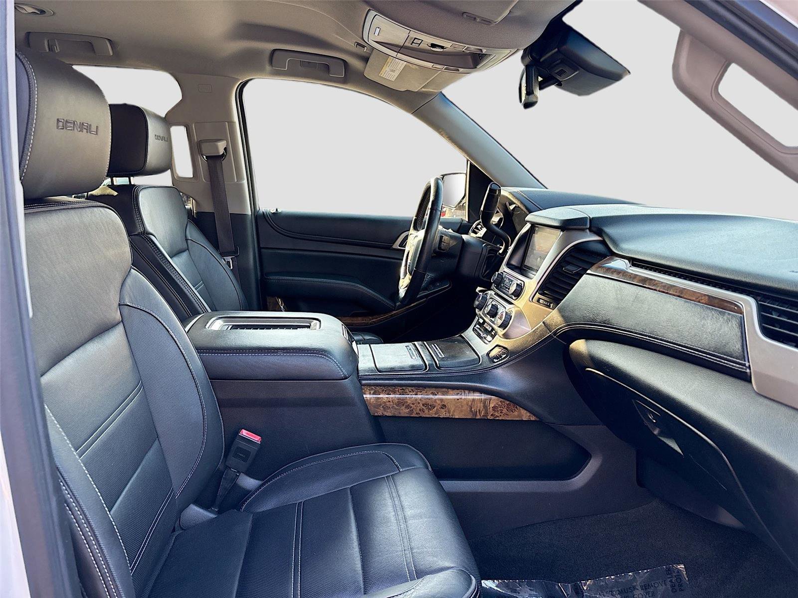 Used 2016 GMC Yukon Denali image 31