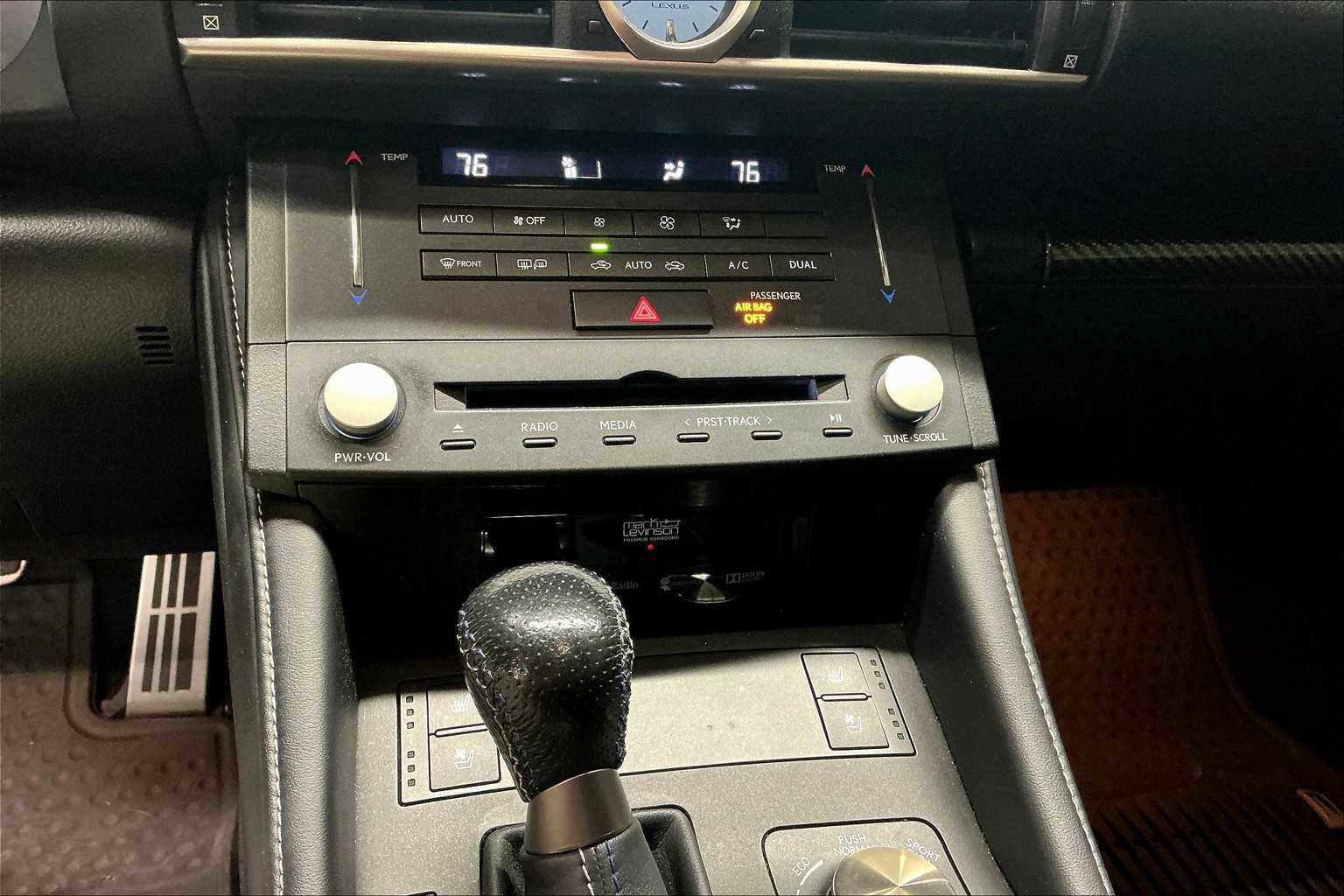 Used 2017 Lexus RC F image 34